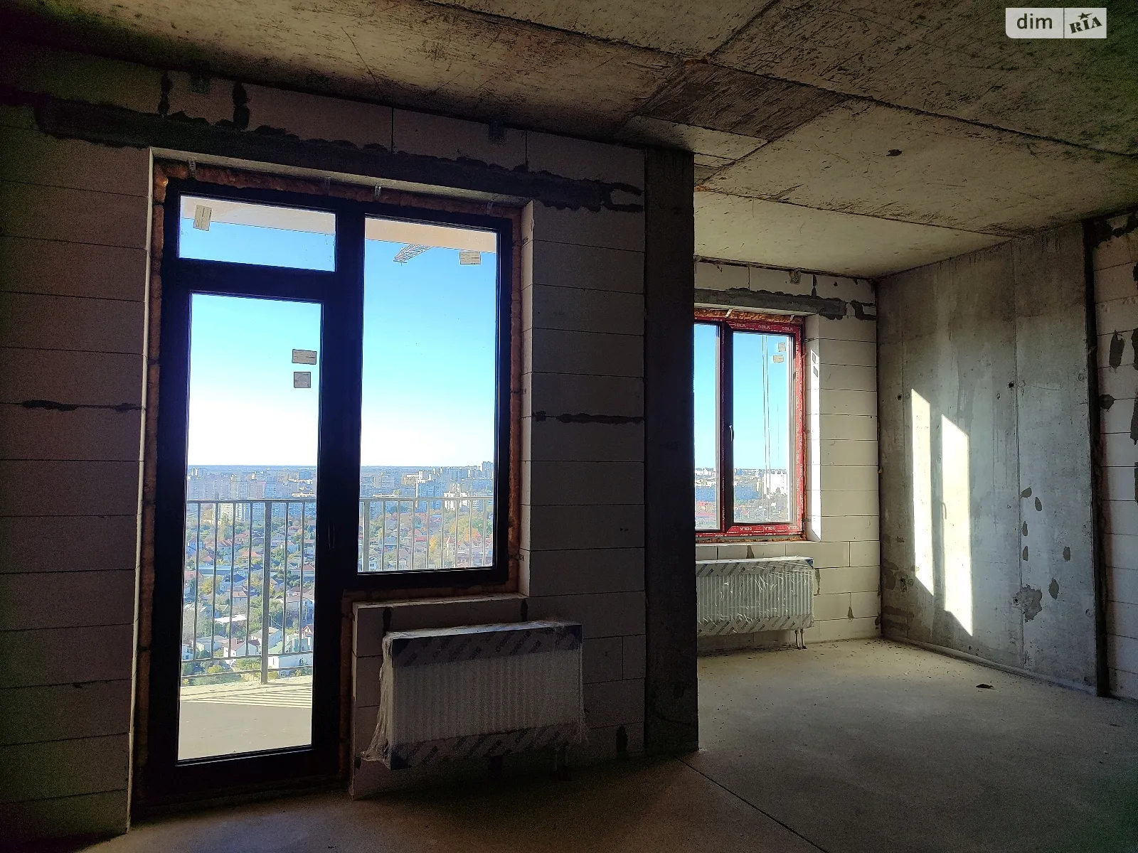 Продается 1-комнатная квартира 52 кв. м в Одессе, ул. Дача Ковалевского, 5 - фото 1