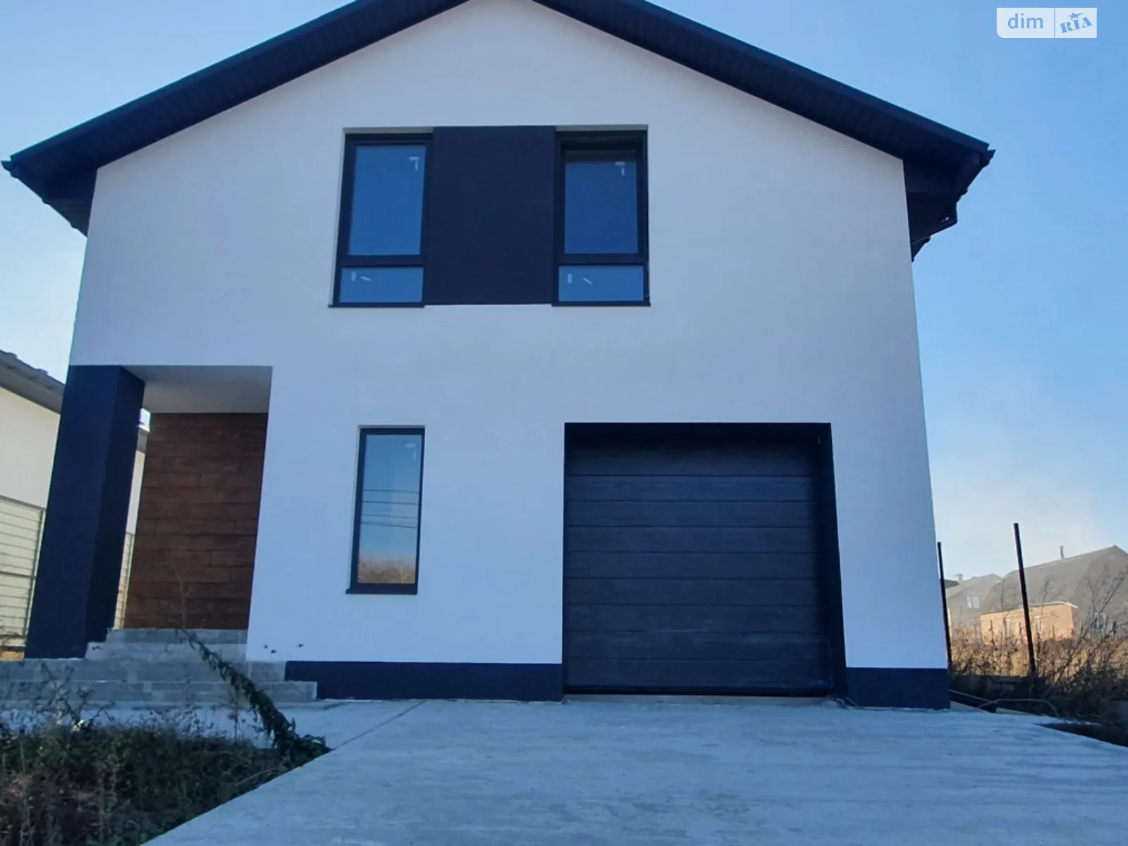 Продается дом на 2 этажа 150 кв. м с подвалом, цена: 88000 $ - фото 1