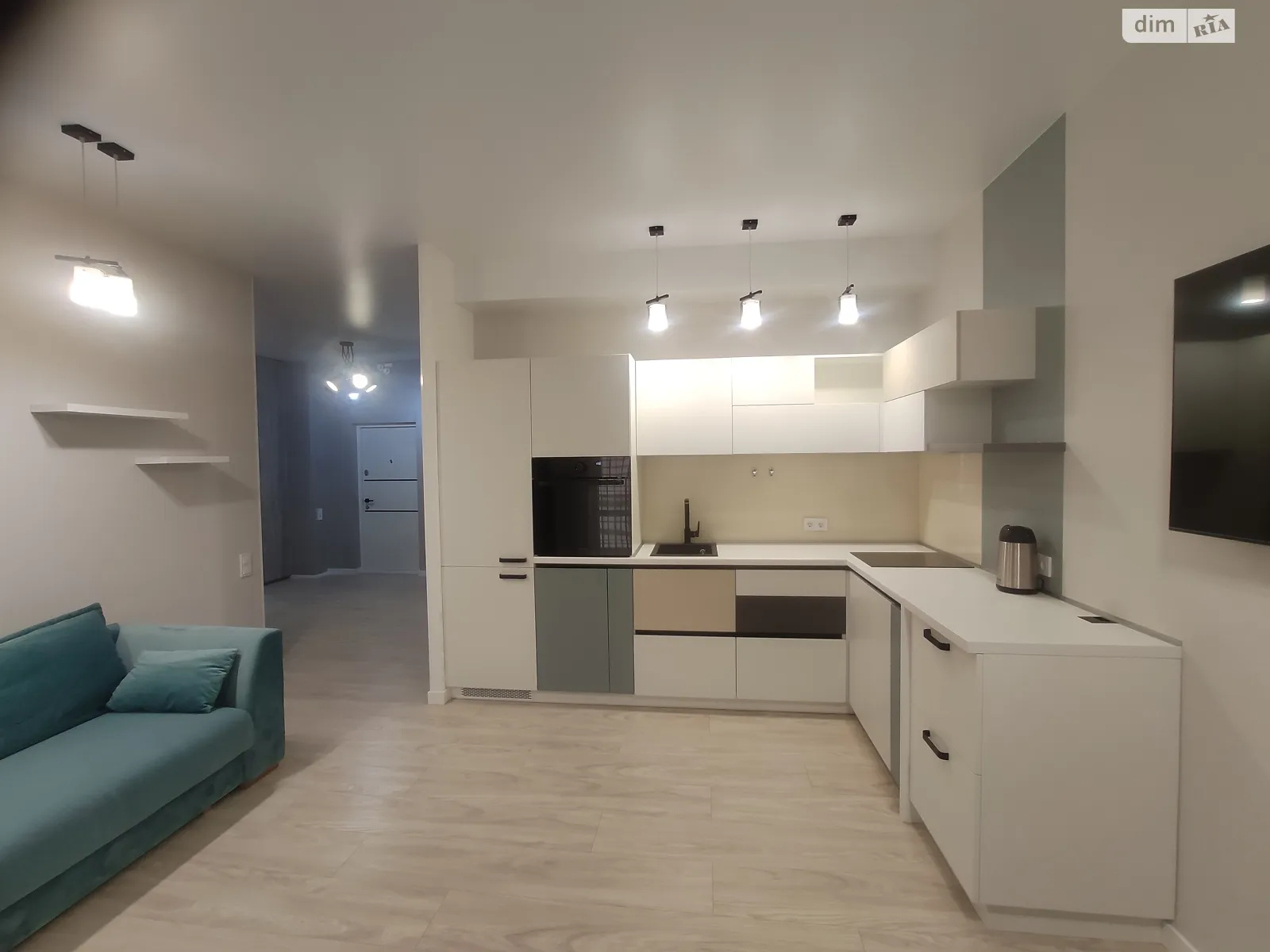 Продается 1-комнатная квартира 60 кв. м в Харькове, ул. Клочковская, 117 - фото 1