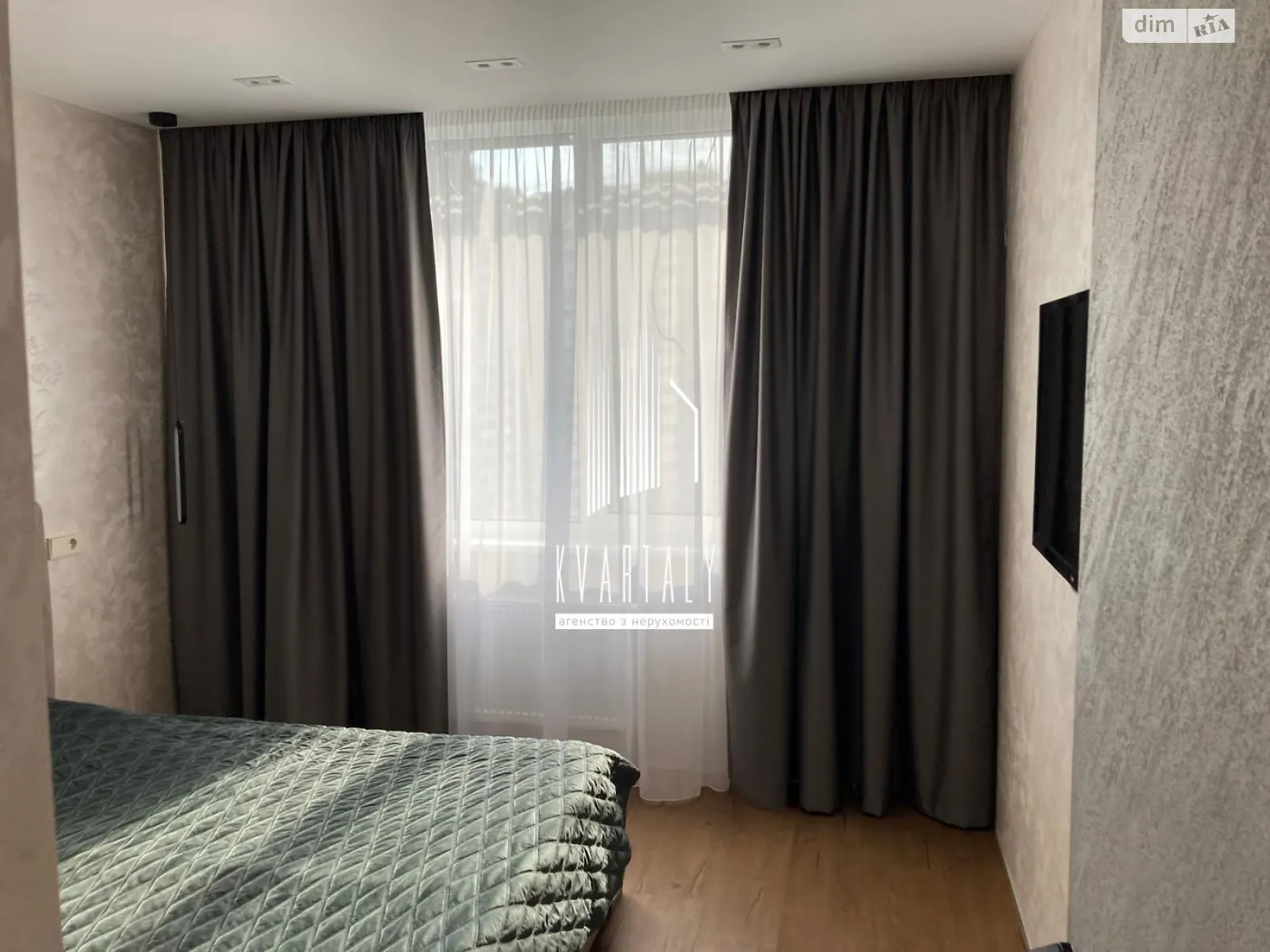 Продается 2-комнатная квартира 73.3 кв. м в Киеве, ул. Александра Олеся, 2Б - фото 1