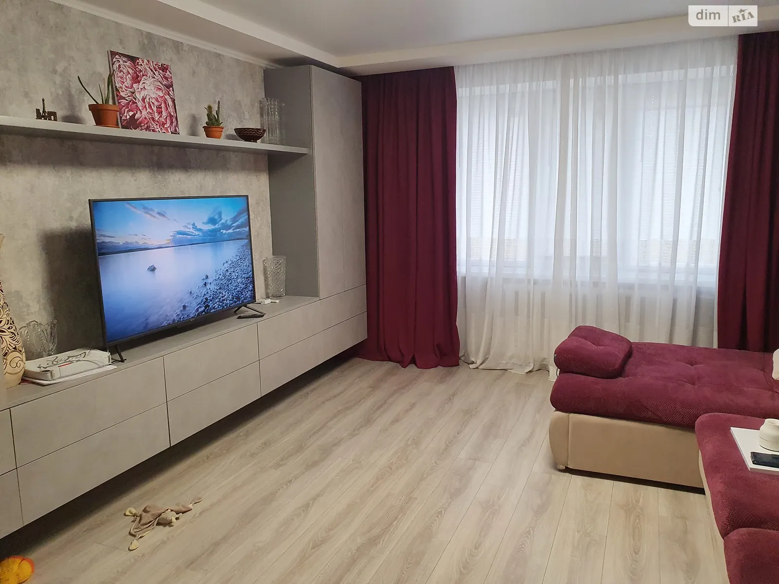Продається 2-кімнатна квартира 48 кв. м у Павлограде, вул. Центральна - фото 1
