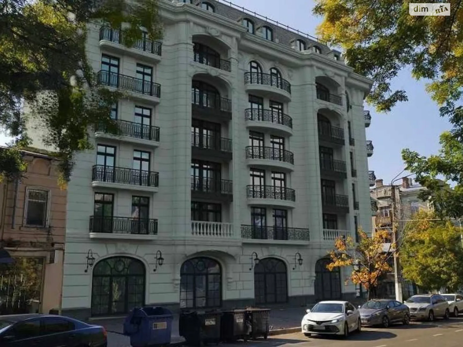 Продається 3-кімнатна квартира 100 кв. м у Одесі, вул. Гімназична - фото 1