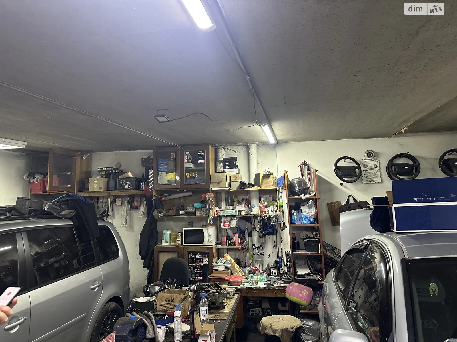 Продается место в гаражном кооперативе под легковое авто на 42 кв. м, цена: 16800 $ - фото 1