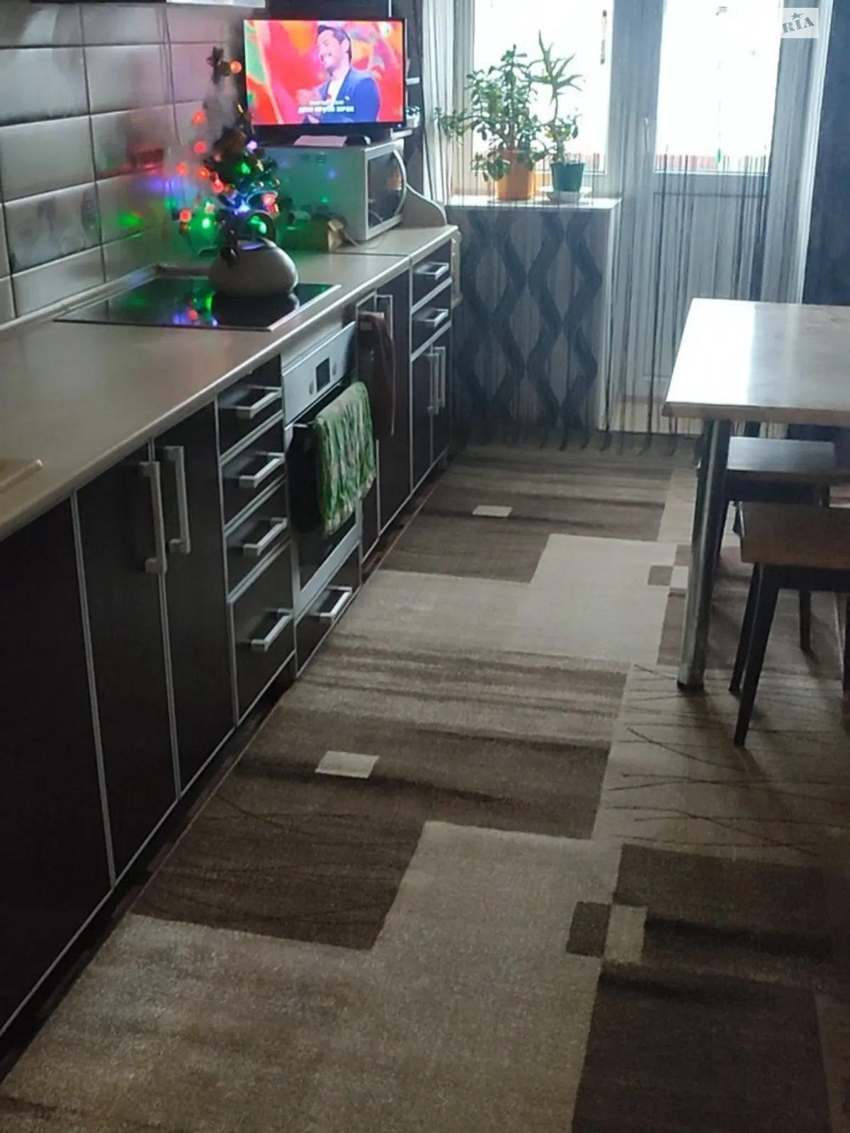 Продается 4-комнатная квартира 106 кв. м в Краснограде, цена: 27000 $ - фото 1