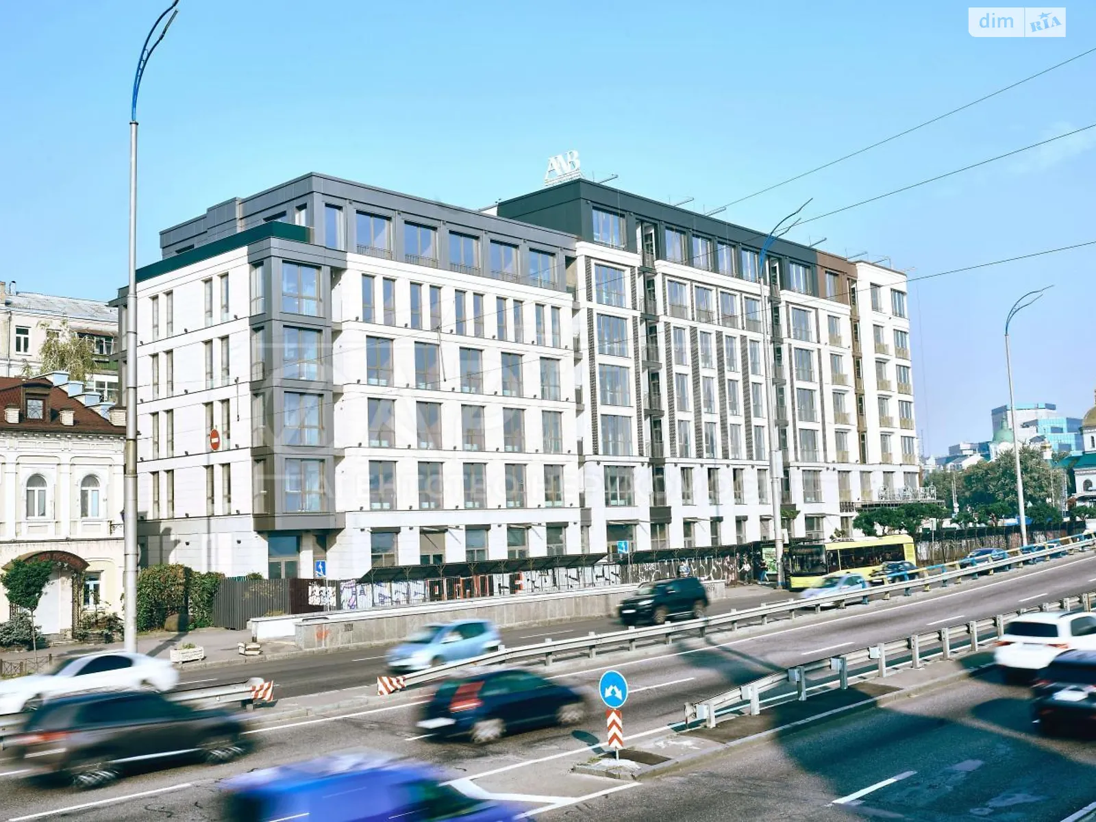 Продается 2-комнатная квартира 96.9 кв. м в Киеве, ул. Набережно-Крещатицкая, 21 - фото 1