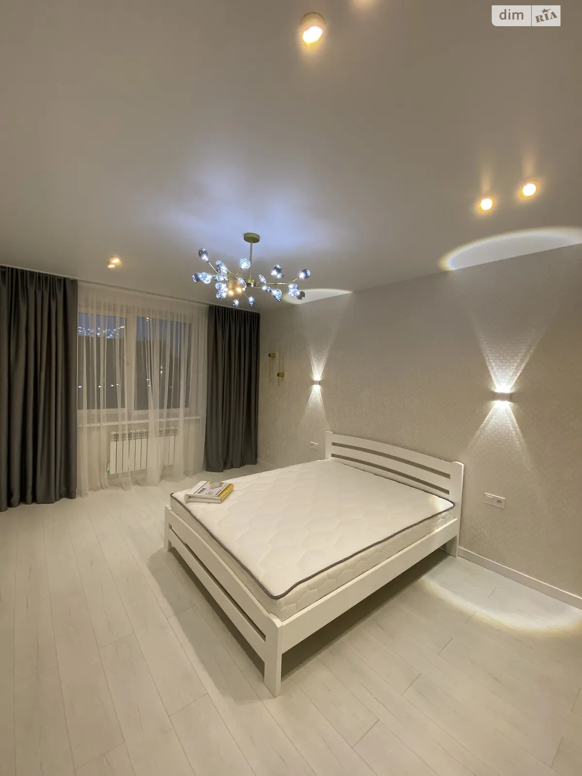 Продается 1-комнатная квартира 50 кв. м в Виннице, ул. Александровская, 1 - фото 1