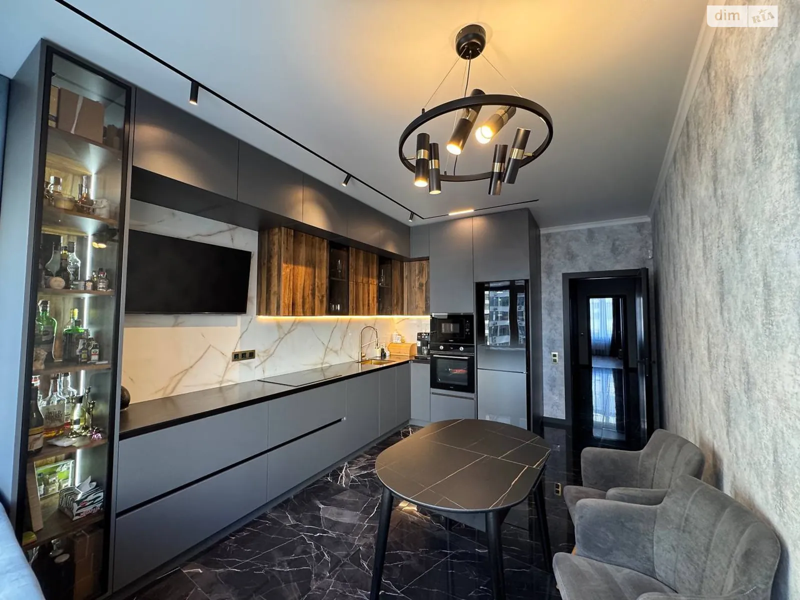 Продается 2-комнатная квартира 59 кв. м в Одессе, ул. Валерия Самофалова, 16А/4 - фото 1