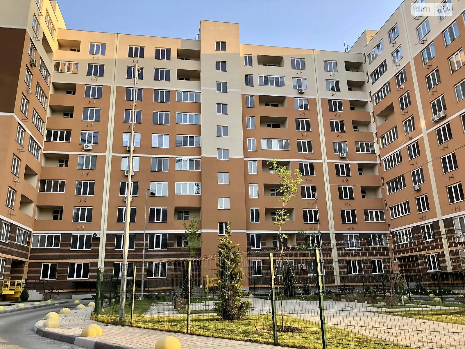 Продается 1-комнатная квартира 36.2 кв. м в Черноморске, ул. Защитников Украины(1 Мая) - фото 1