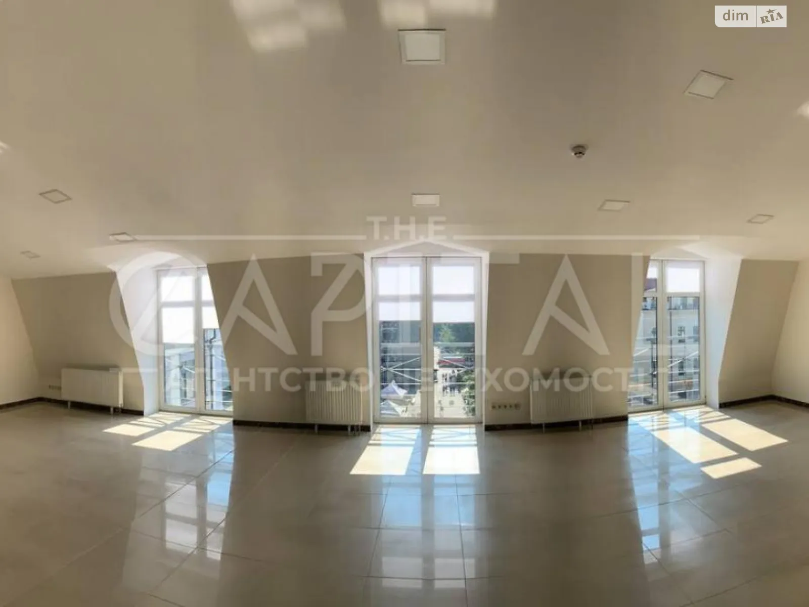 Сдается в аренду офис 324 кв. м в бизнес-центре, цена: 5300 $ - фото 1