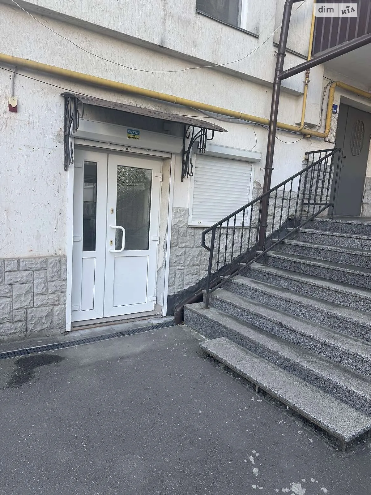 Продается офис 30 кв. м в бизнес-центре, цена: 22000 $ - фото 1