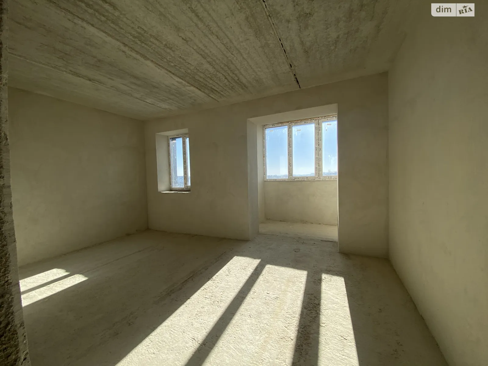Продается 2-комнатная квартира 60 кв. м в Ивано-Франковске, ул. Галицкая - фото 1