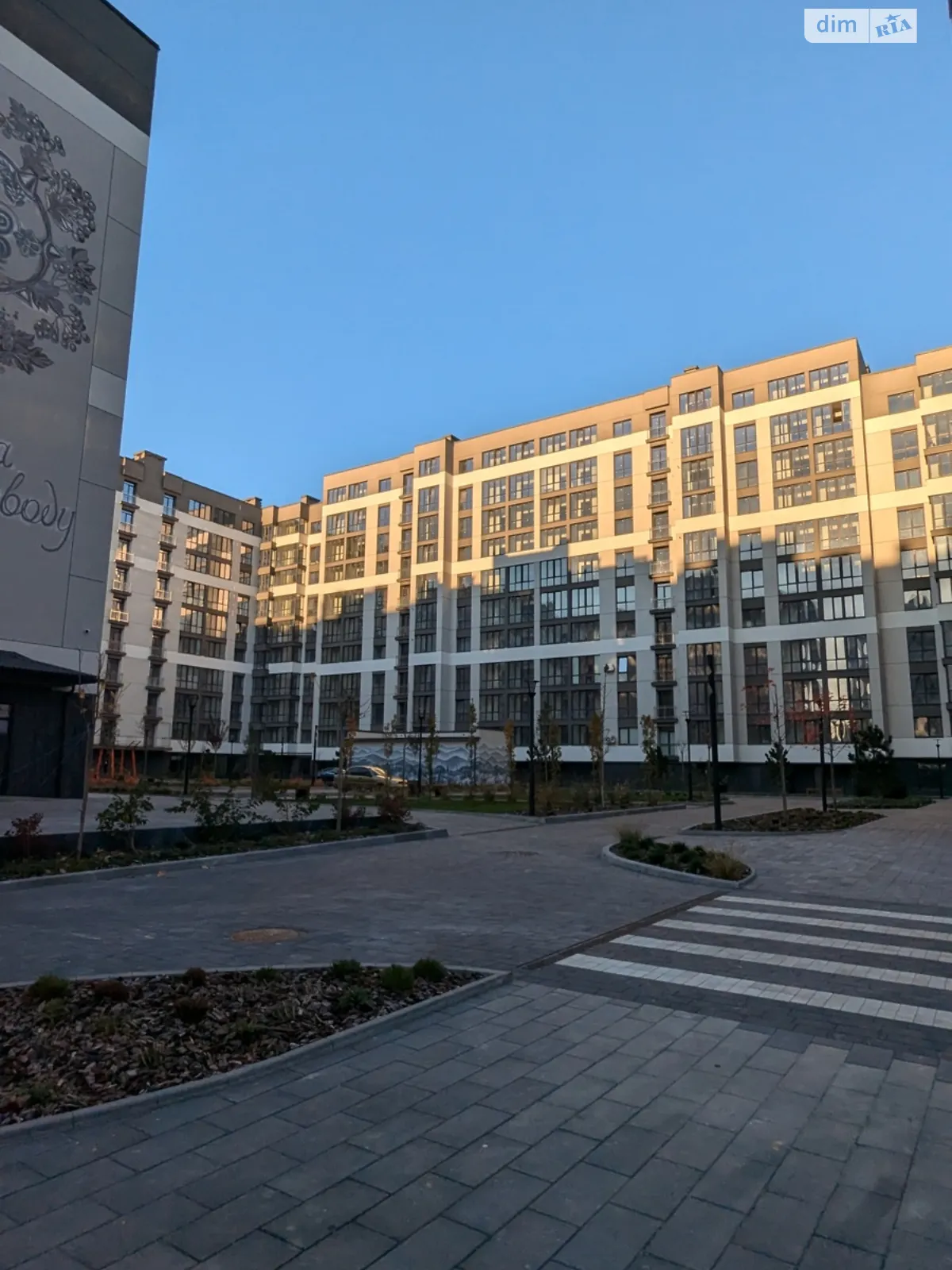 Продается 2-комнатная квартира 65.38 кв. м в Ивано-Франковске, ул. Виноградная - фото 1