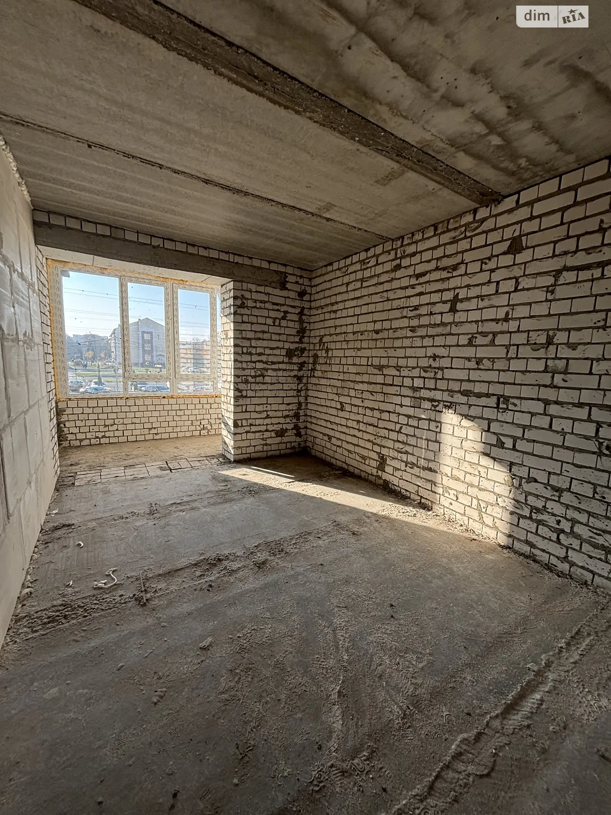 Продается 1-комнатная квартира 45 кв. м в Буче, ул. Ивана Кожедуба, 4В - фото 1