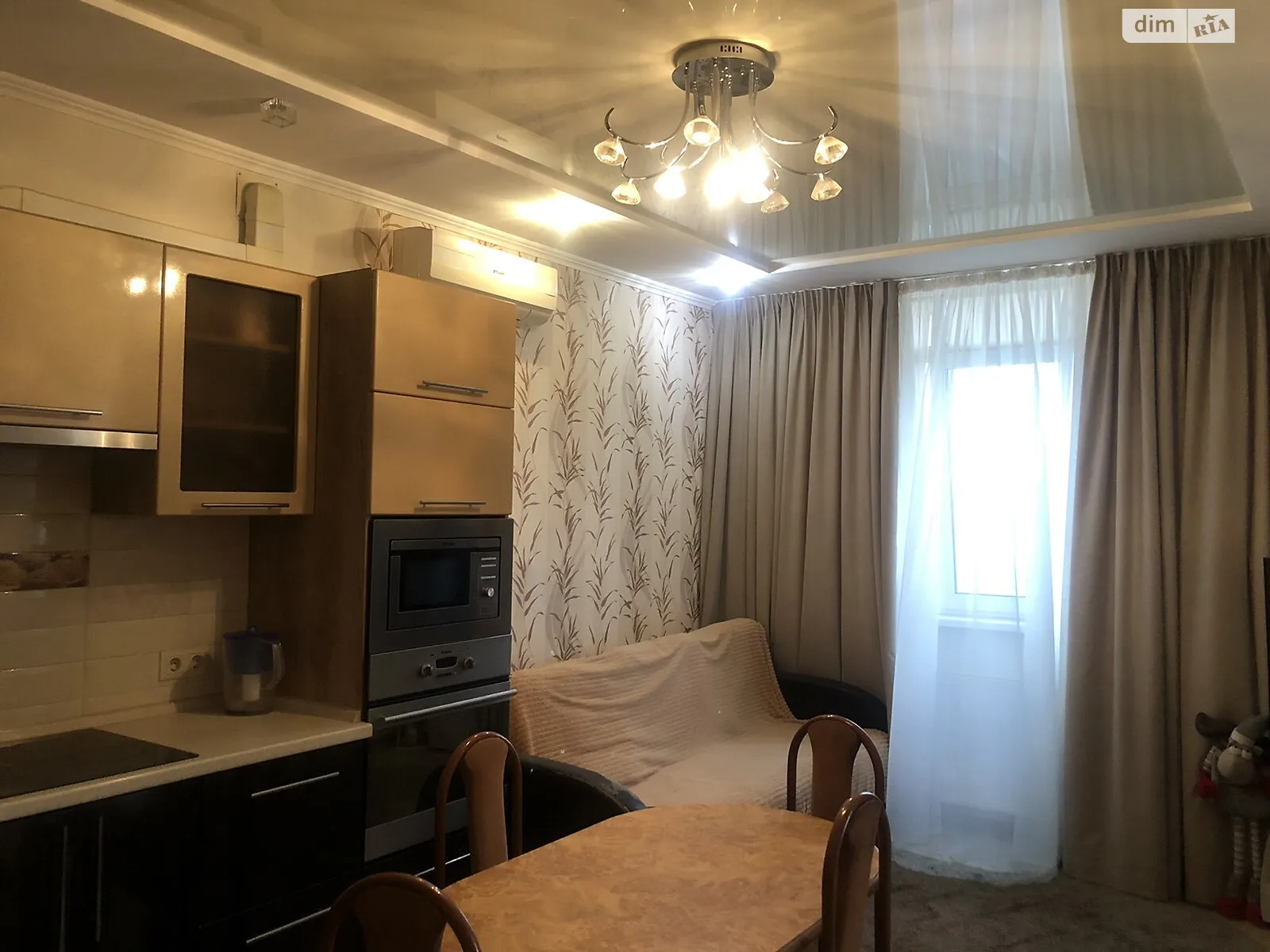 Продається 1-кімнатна квартира 62.5 кв. м у Одесі, вул. Якова Бреуса, 63/1 - фото 1