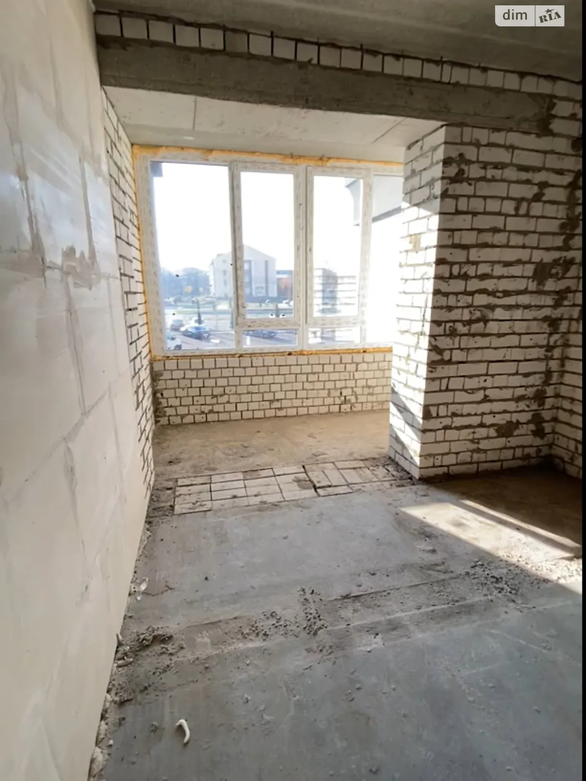 Продается 1-комнатная квартира 45 кв. м в Буче, ул. Ивана Кожедуба, 4В - фото 1