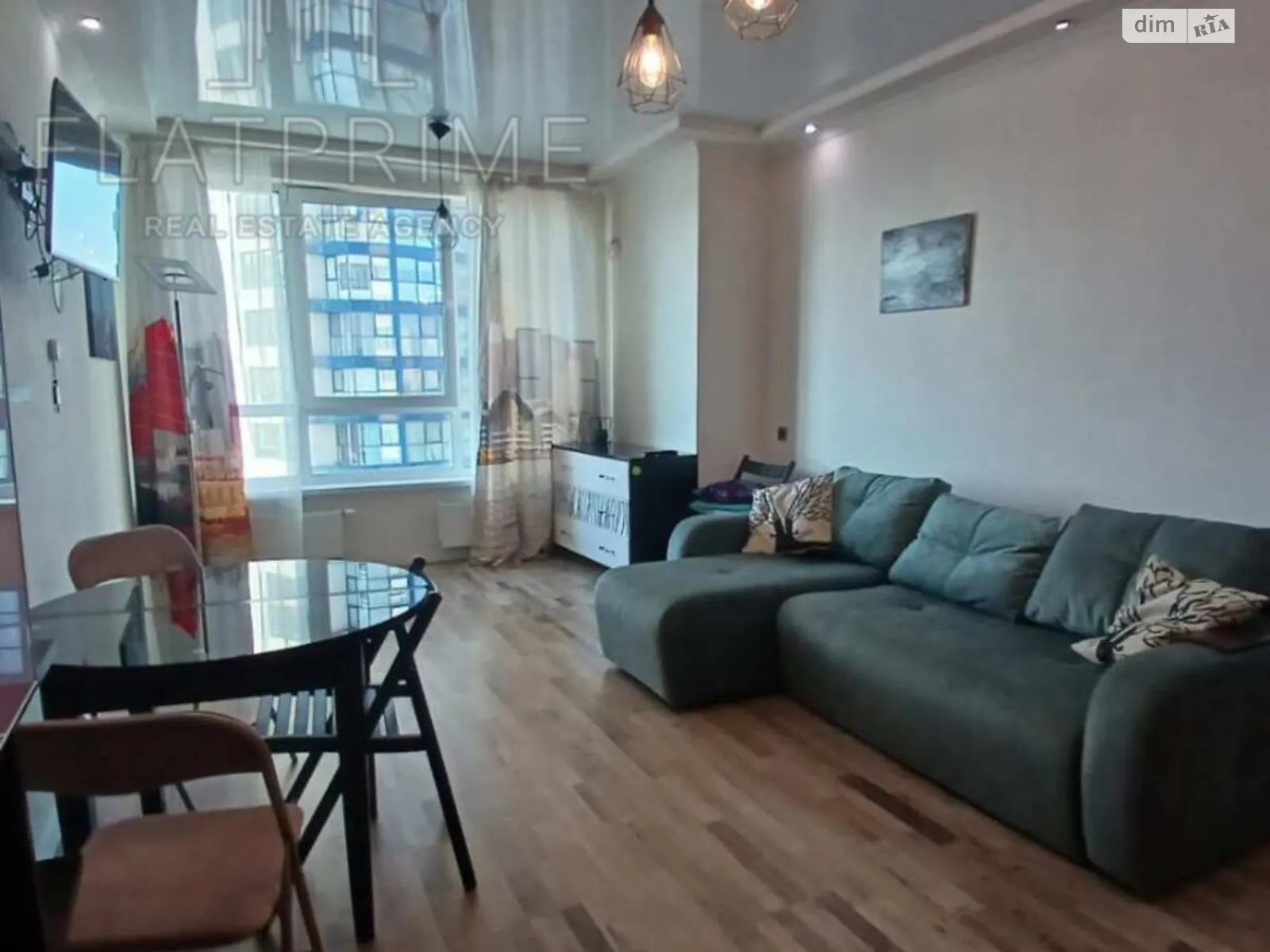 Продається 1-кімнатна квартира 47 кв. м у Києві, вул. Зарічна, 1Б - фото 1