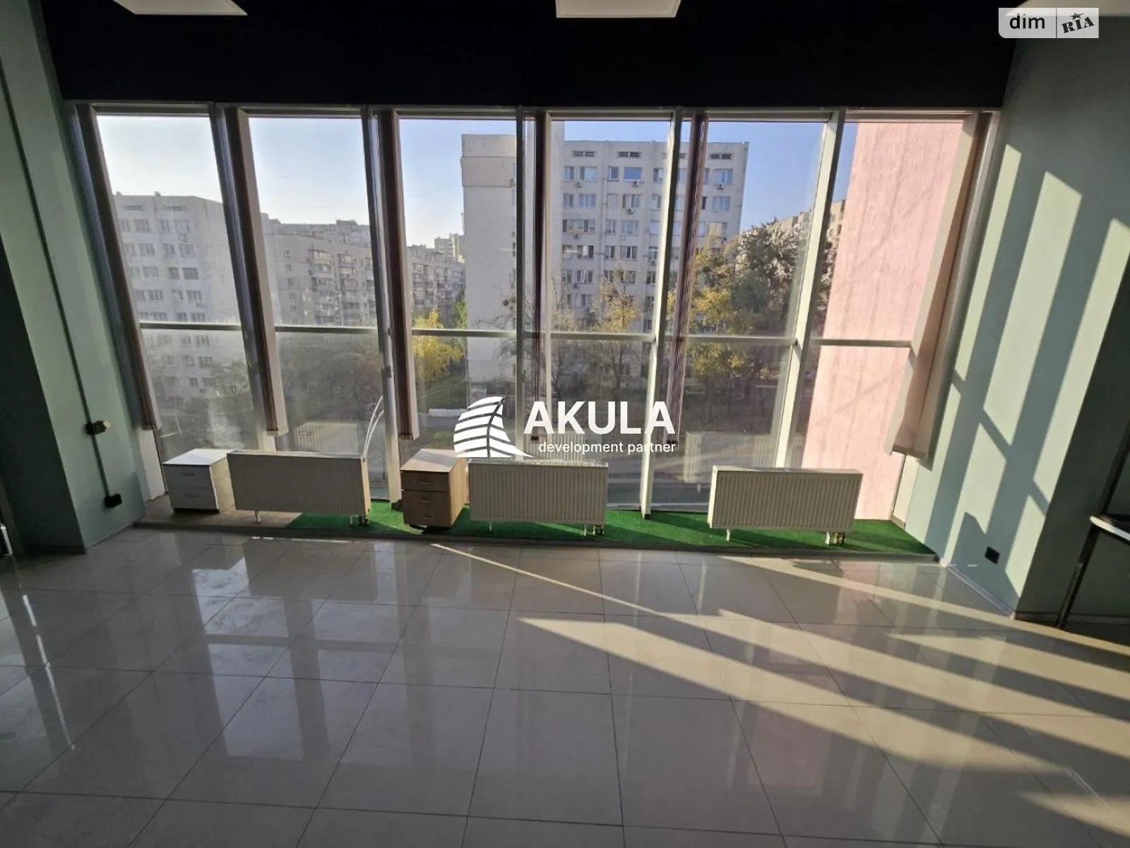 Сдается в аренду офис 35 кв. м в бизнес-центре, цена: 24500 грн - фото 1