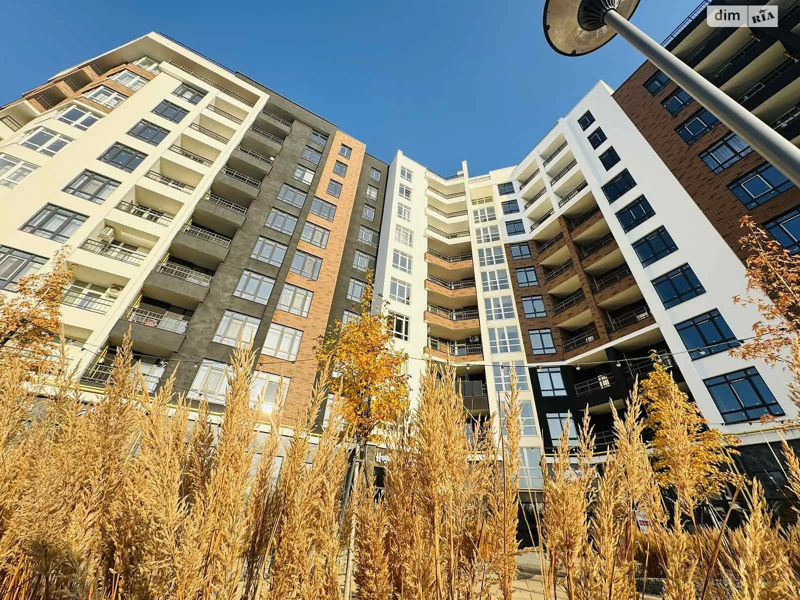 Продается 3-комнатная квартира 106.29 кв. м в Ирпене, ул. Кобылянской Ольги, 1В/26 - фото 1