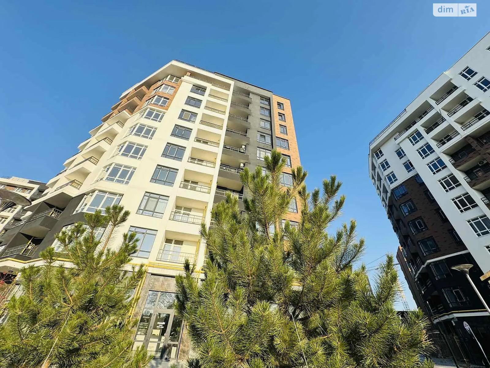 Продается 4-комнатная квартира 104.97 кв. м в Ирпене, ул. Кобылянской Ольги, 1В/26 - фото 1