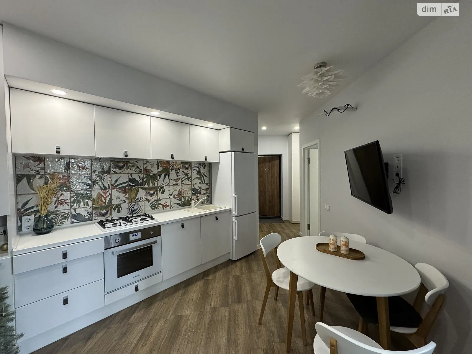 Продается 2-комнатная квартира 60 кв. м в Ирпене, ул. Кобылянской Ольги, 1В/8 - фото 1