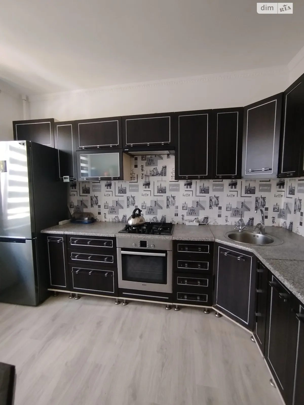Продается 3-комнатная квартира 89 кв. м в Василькове, ул. Декабристов, 40/1 - фото 1