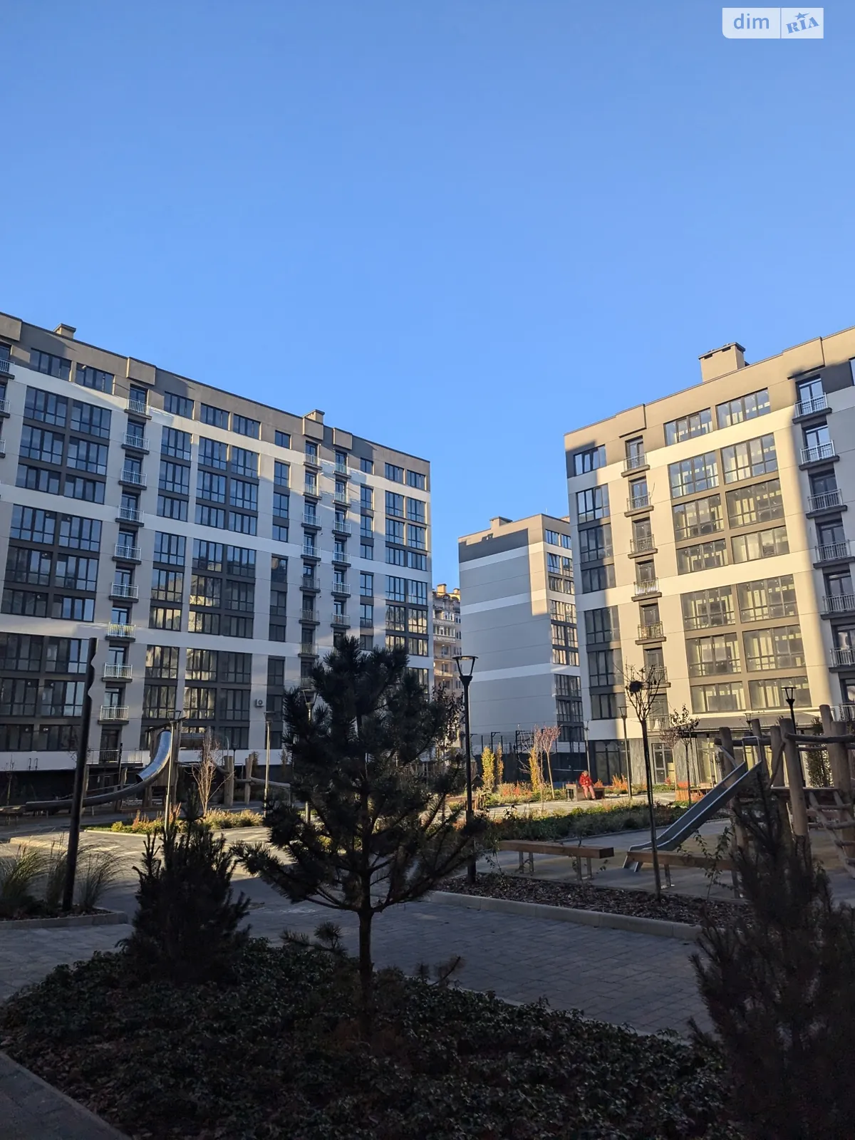 Продается 1-комнатная квартира 38.4 кв. м в Ивано-Франковске, ул. Довженко А., 31 - фото 1