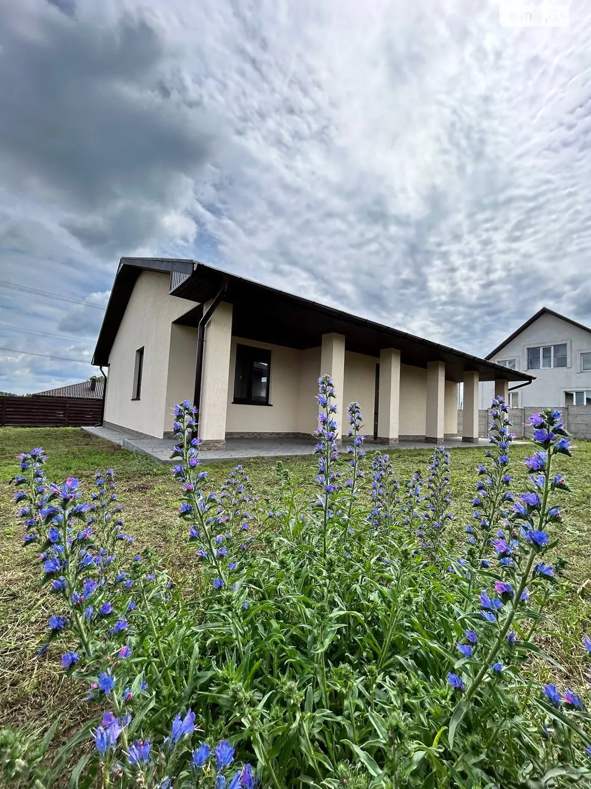 Продается одноэтажный дом 105 кв. м с садом, цена: 87000 $ - фото 1
