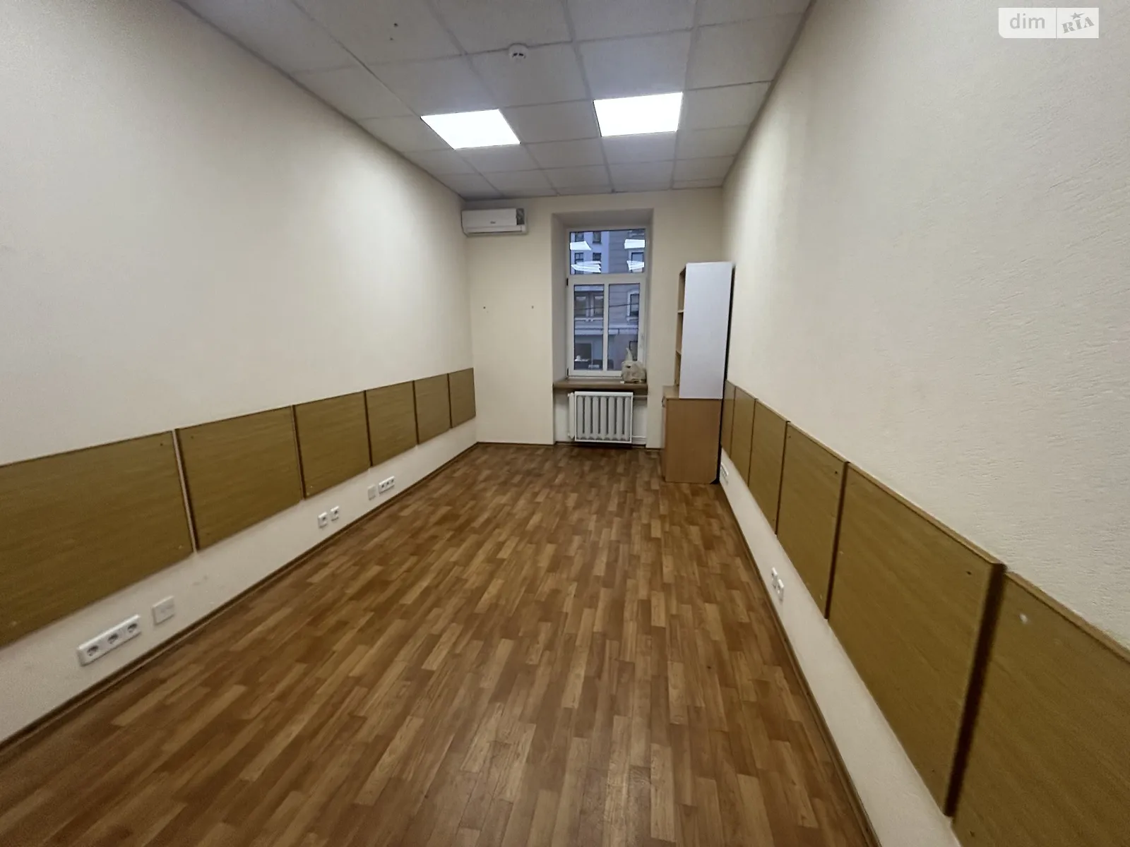 Здається в оренду офіс 25 кв. м в бізнес-центрі, цена: 9000 грн - фото 1