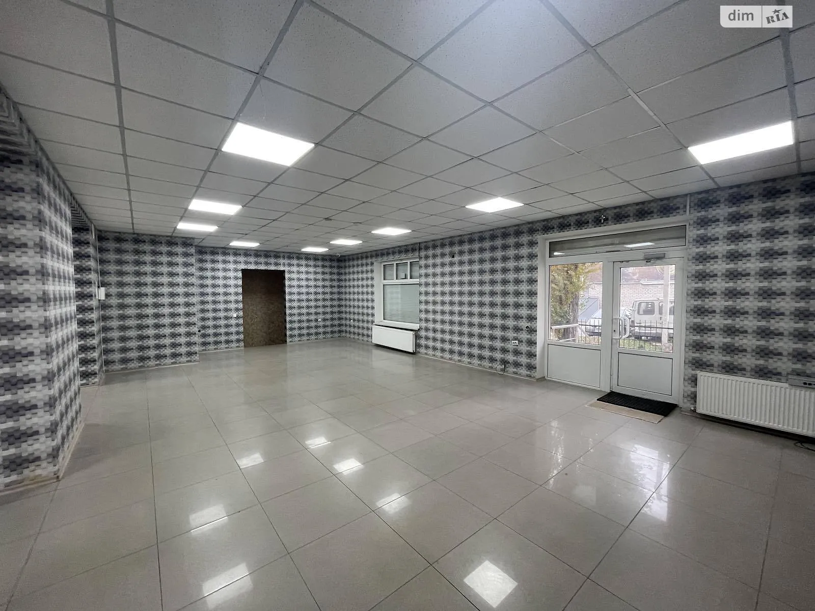 Продається приміщення вільного призначення 113 кв. м в 4-поверховій будівлі, цена: 85000 $ - фото 1