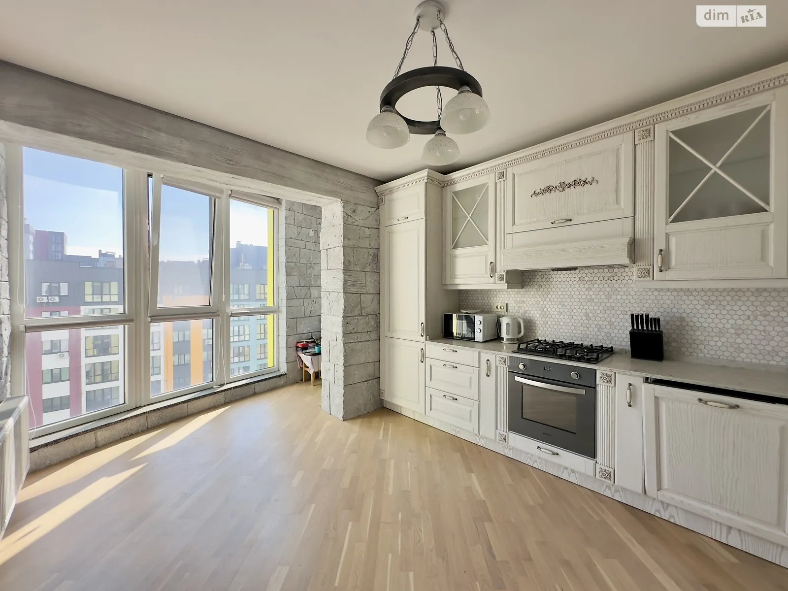 Продается 3-комнатная квартира 91.3 кв. м в Ровно, ул. Черновола Вячеслава, 91С - фото 1