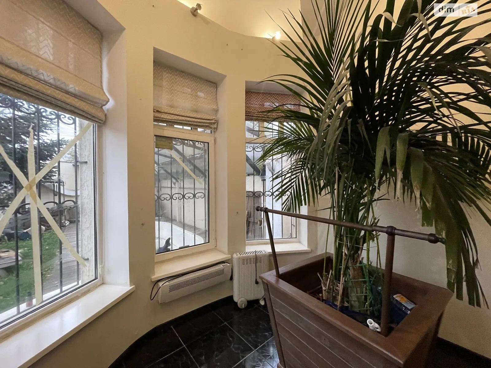 Продается дом на 2 этажа 170 кв. м с гаражом, цена: 265000 $ - фото 1