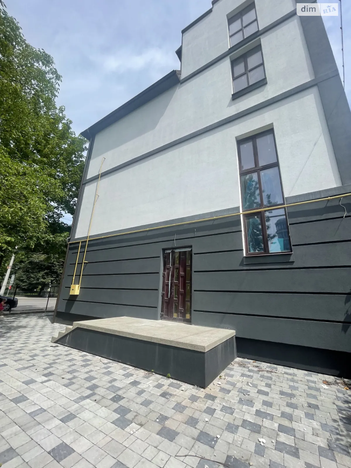 Продається 3-кімнатна квартира 118.4 кв. м у Івано-Франківську, вул. Сірика, 29 - фото 1