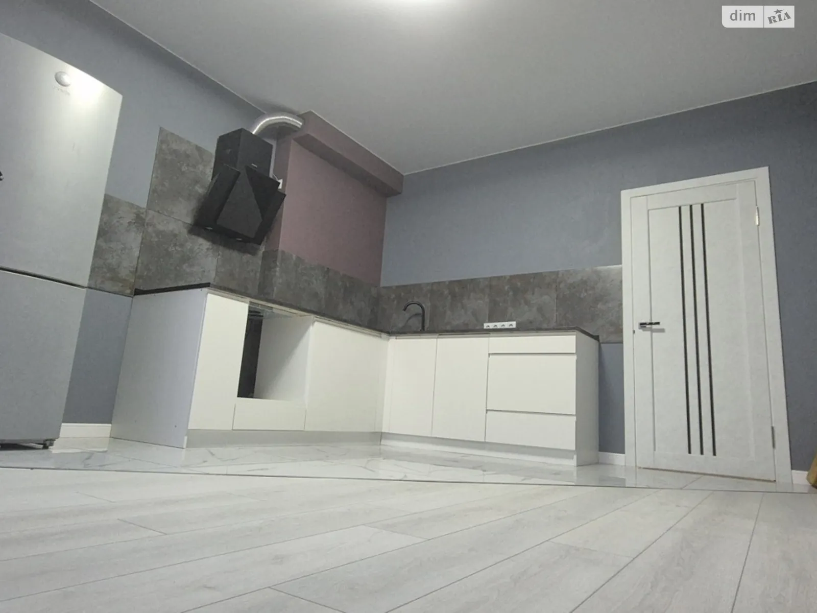 Продається 1-кімнатна квартира 52 кв. м у Вінниці, вул. Стрілецька, 1 - фото 1