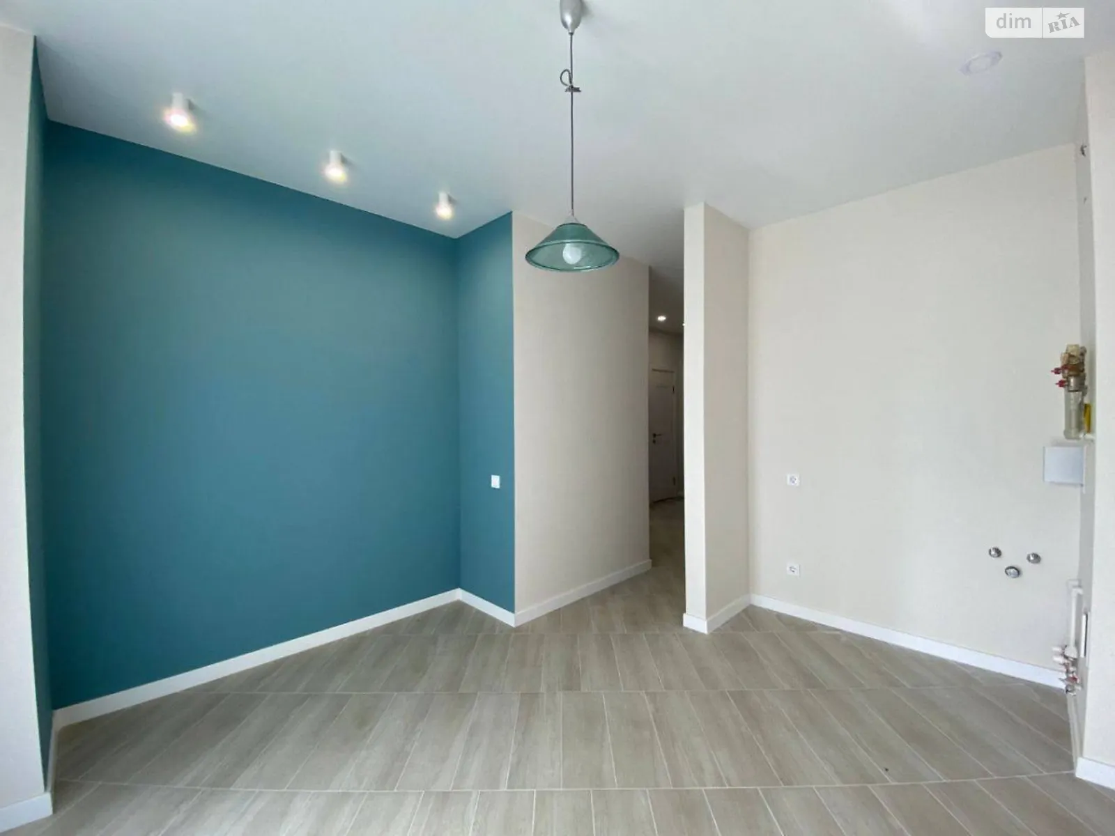 Продается 2-комнатная квартира 59.5 кв. м в Ирпене, ул. Кобылянской Ольги, 1В/8 - фото 1