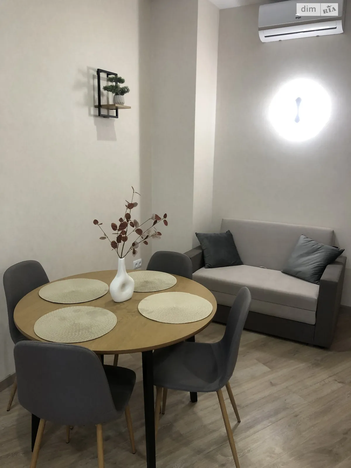 Продается 1-комнатная квартира 41 кв. м в Одессе, Фонтанская дор., 122 - фото 1