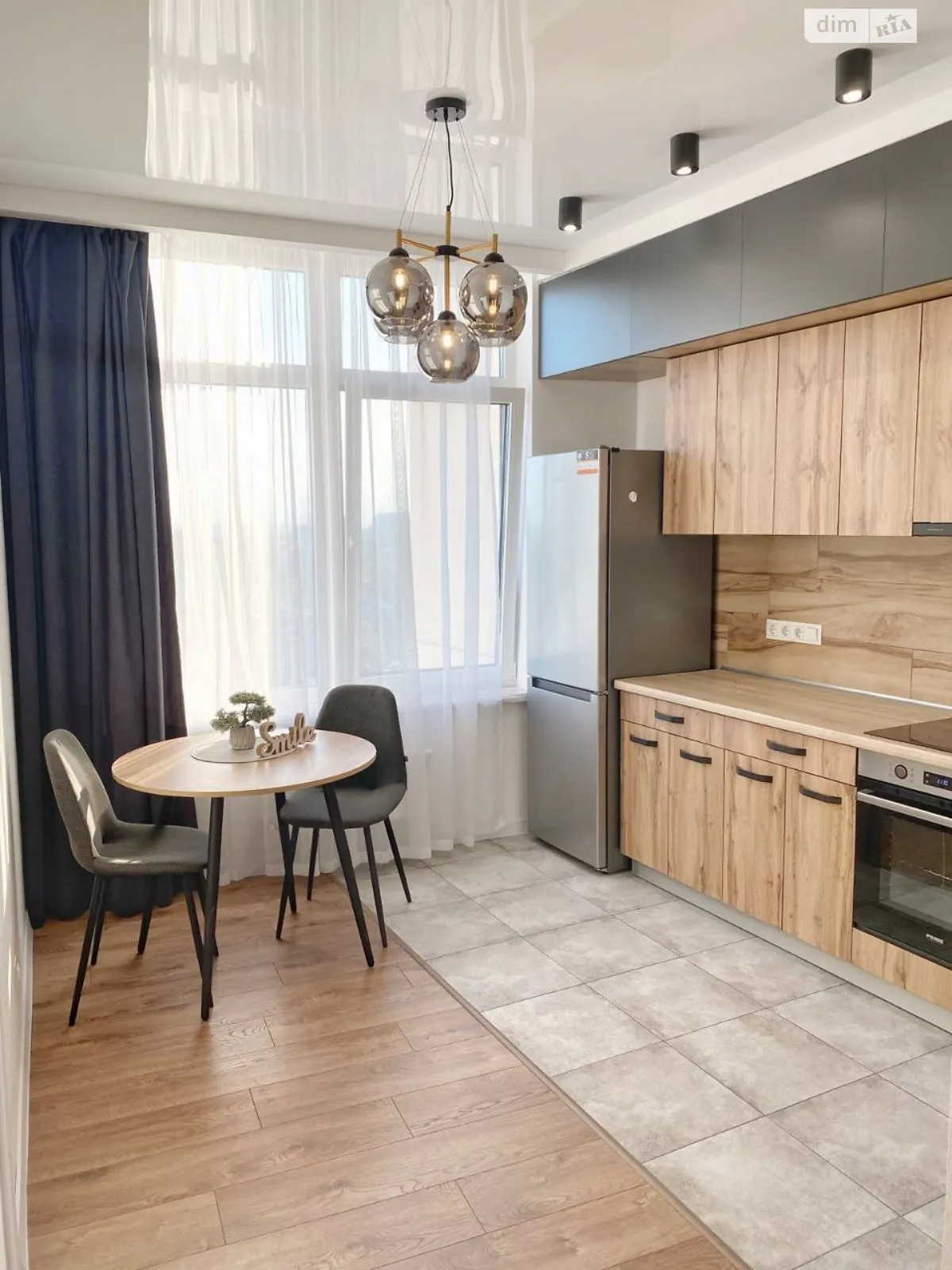 Продается 1-комнатная квартира 40 кв. м в Одессе, ул. Валерия Самофалова, 16А/4 - фото 1