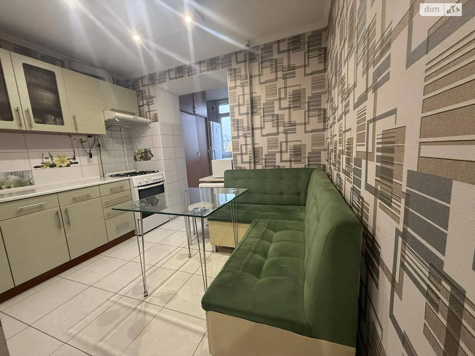 Продается 1-комнатная квартира 35 кв. м в Одессе, ул. Рихтера Святослава - фото 1