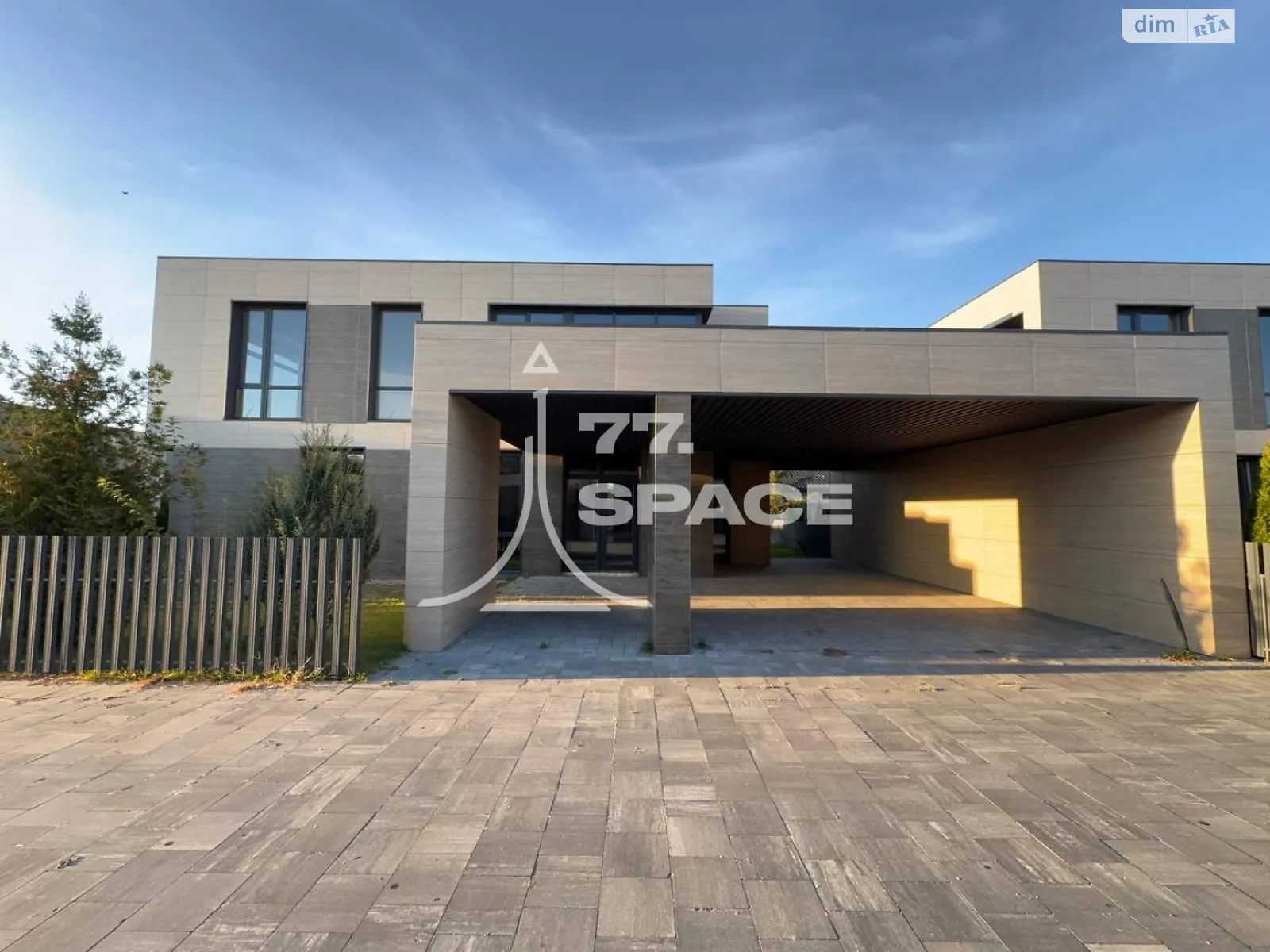 Продается дом на 2 этажа 150 кв. м с беседкой, цена: 220000 $ - фото 1