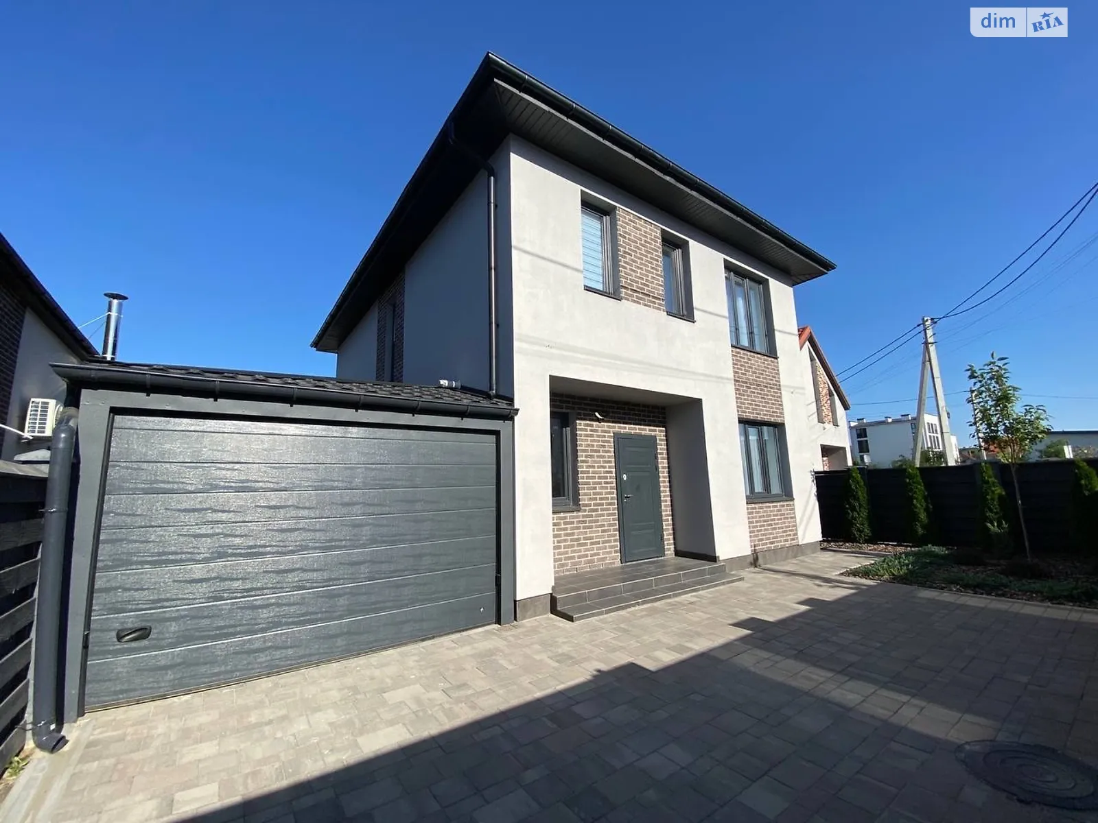 Продається будинок 2 поверховий 150 кв. м з каміном, цена: 275000 $ - фото 1
