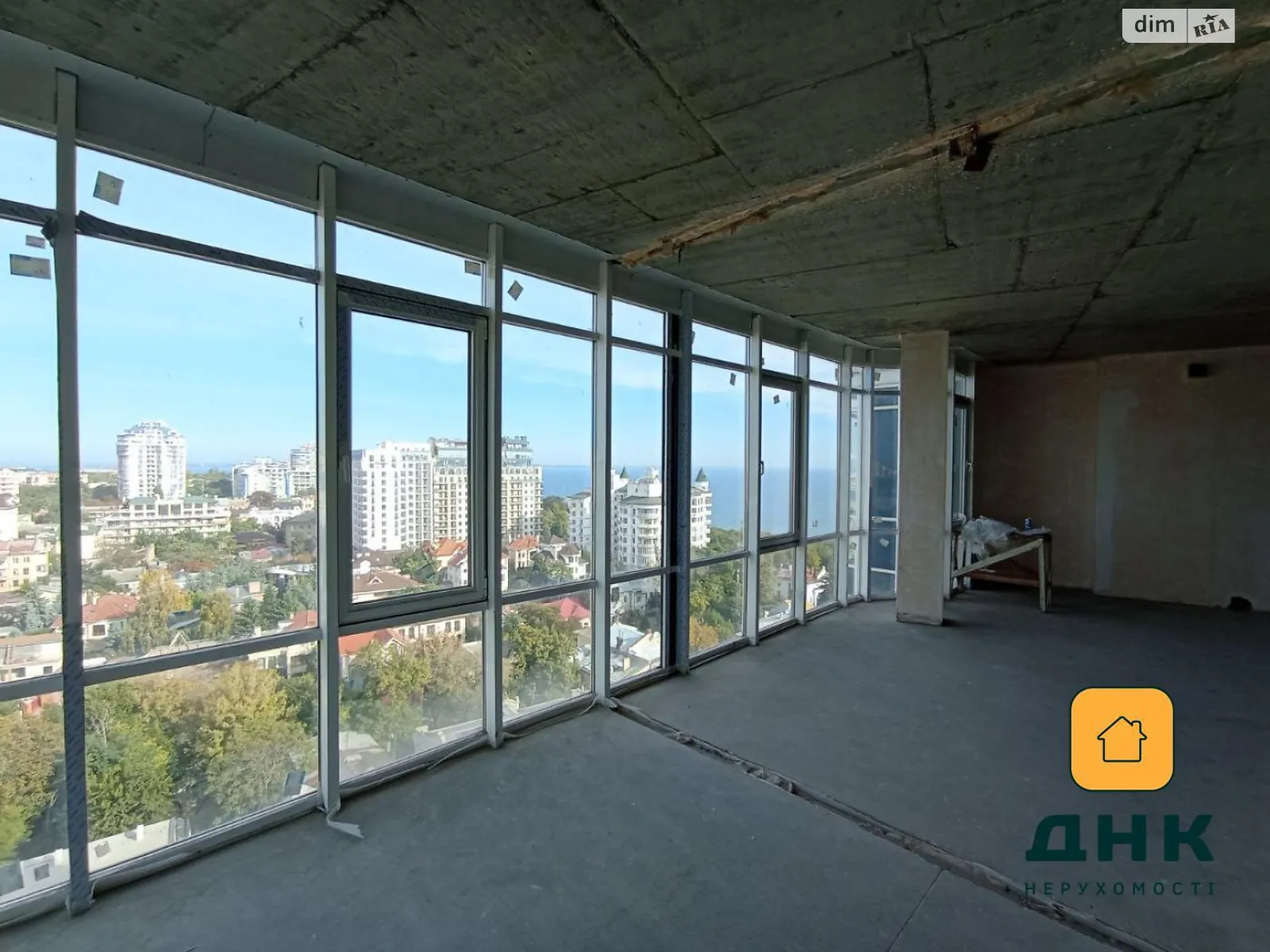 Продается 2-комнатная квартира 207.7 кв. м в Одессе, пер. Удельный, 6 - фото 1