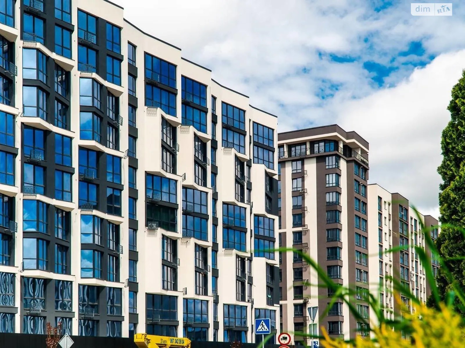 Продається 3-кімнатна квартира 85 кв. м у Угорниках, вул. Героїв Миколаєва(Сєченова), 129А - фото 1