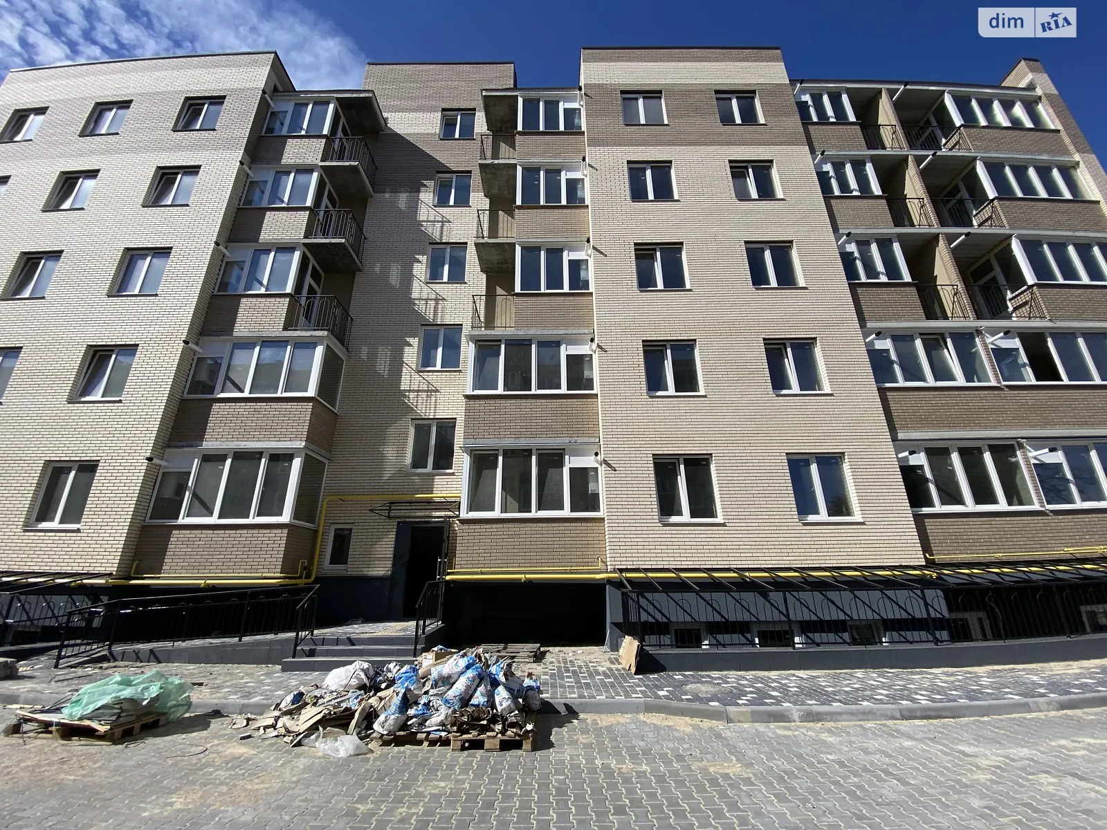 Продається 1-кімнатна квартира 39 кв. м у Стрижавці, вул. Київська - фото 1