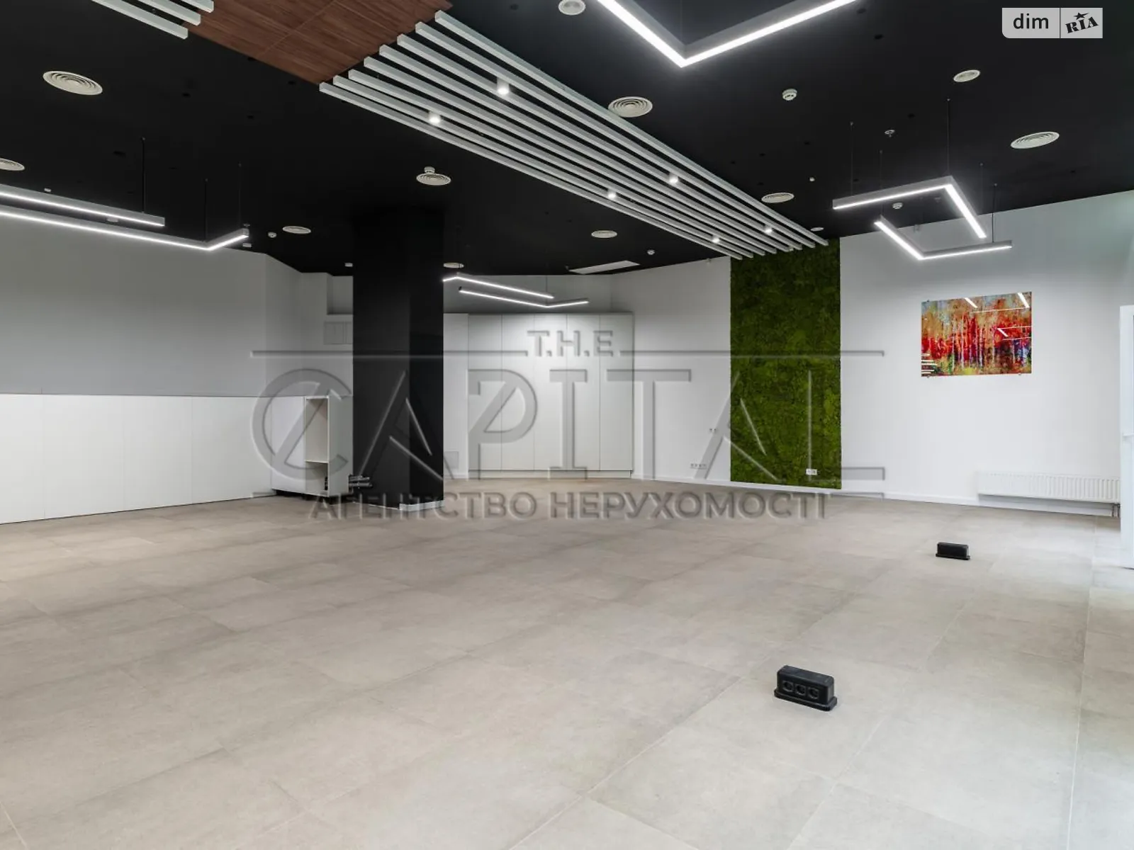 Здається в оренду офіс 335 кв. м в бізнес-центрі, цена: 5025 $ - фото 1