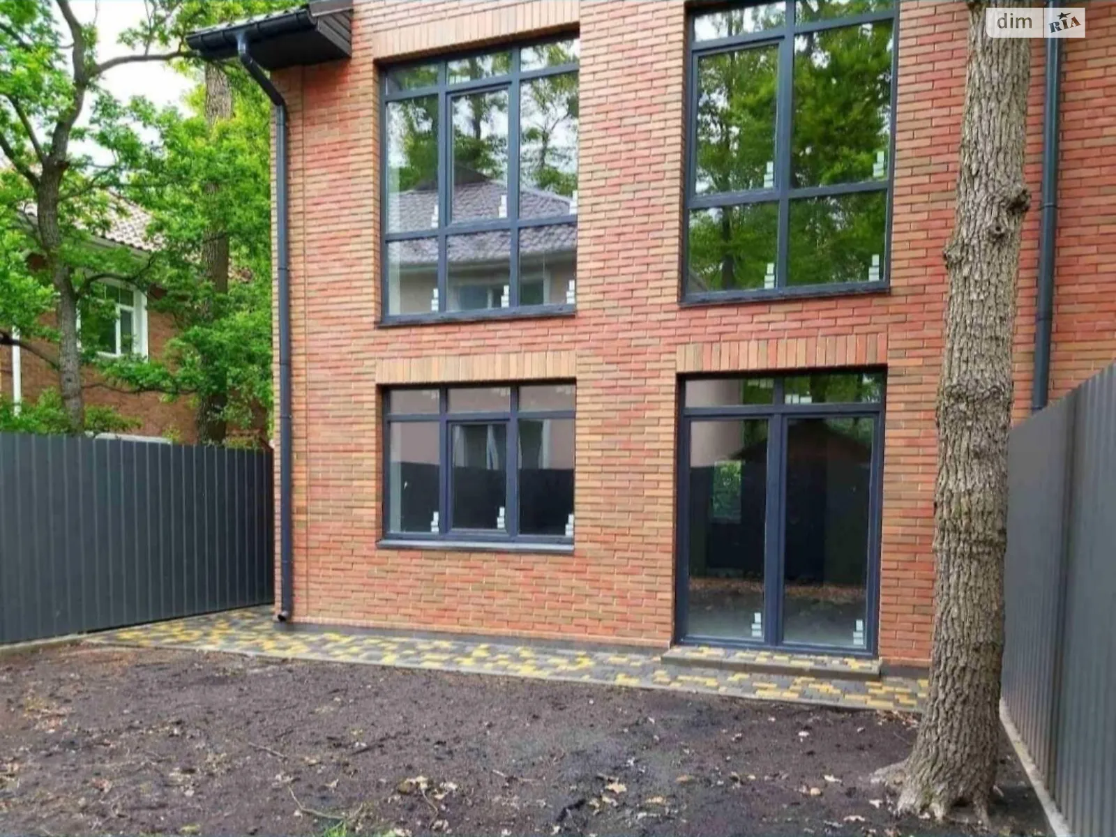 Продається частина будинку 97 кв. м з балконом, цена: 75000 $ - фото 1