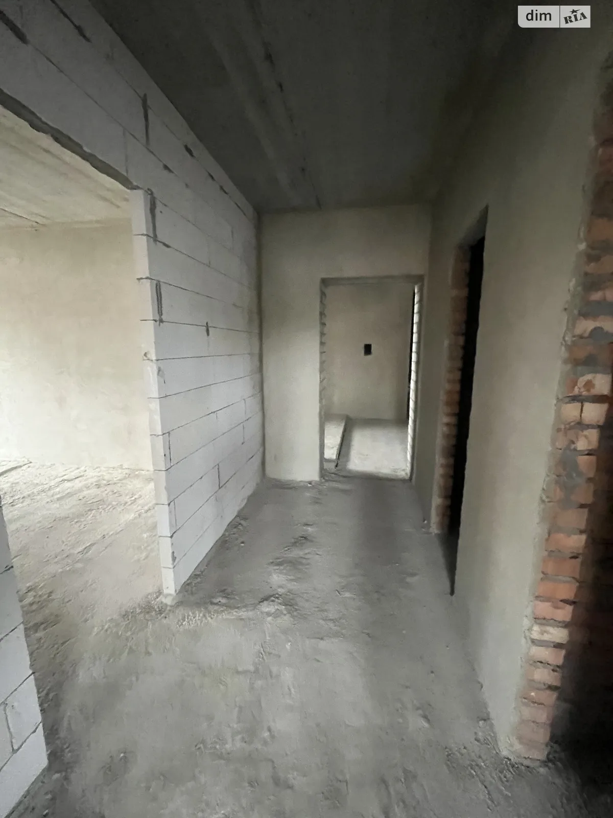 Продається 2-кімнатна квартира 58 кв. м у Гостомелі, вул. Соборна, 1 - фото 1