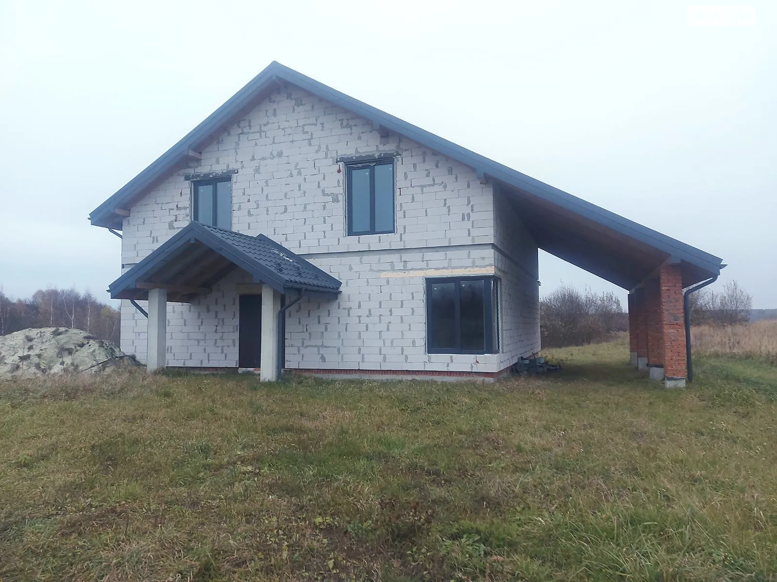 Продается дом на 2 этажа 230 кв. м с мансардой, цена: 95000 $ - фото 1