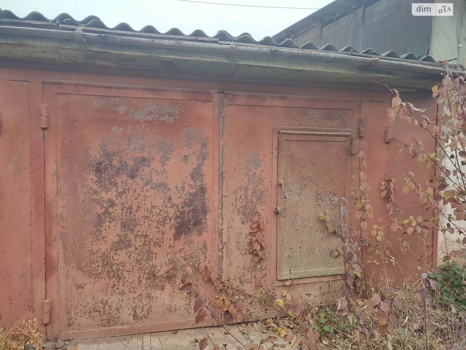 Продається окремий гараж під легкове авто на 20 кв. м, цена: 4000 $ - фото 1