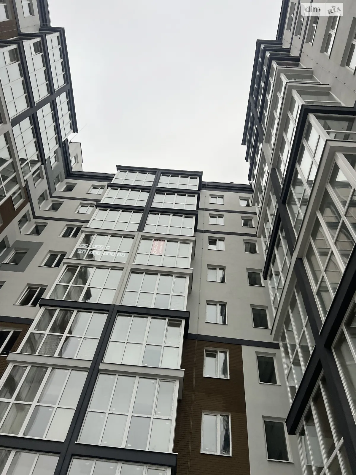 Продается 2-комнатная квартира 61 кв. м в Буче, ул. Бориса Гмыри, 7 - фото 1