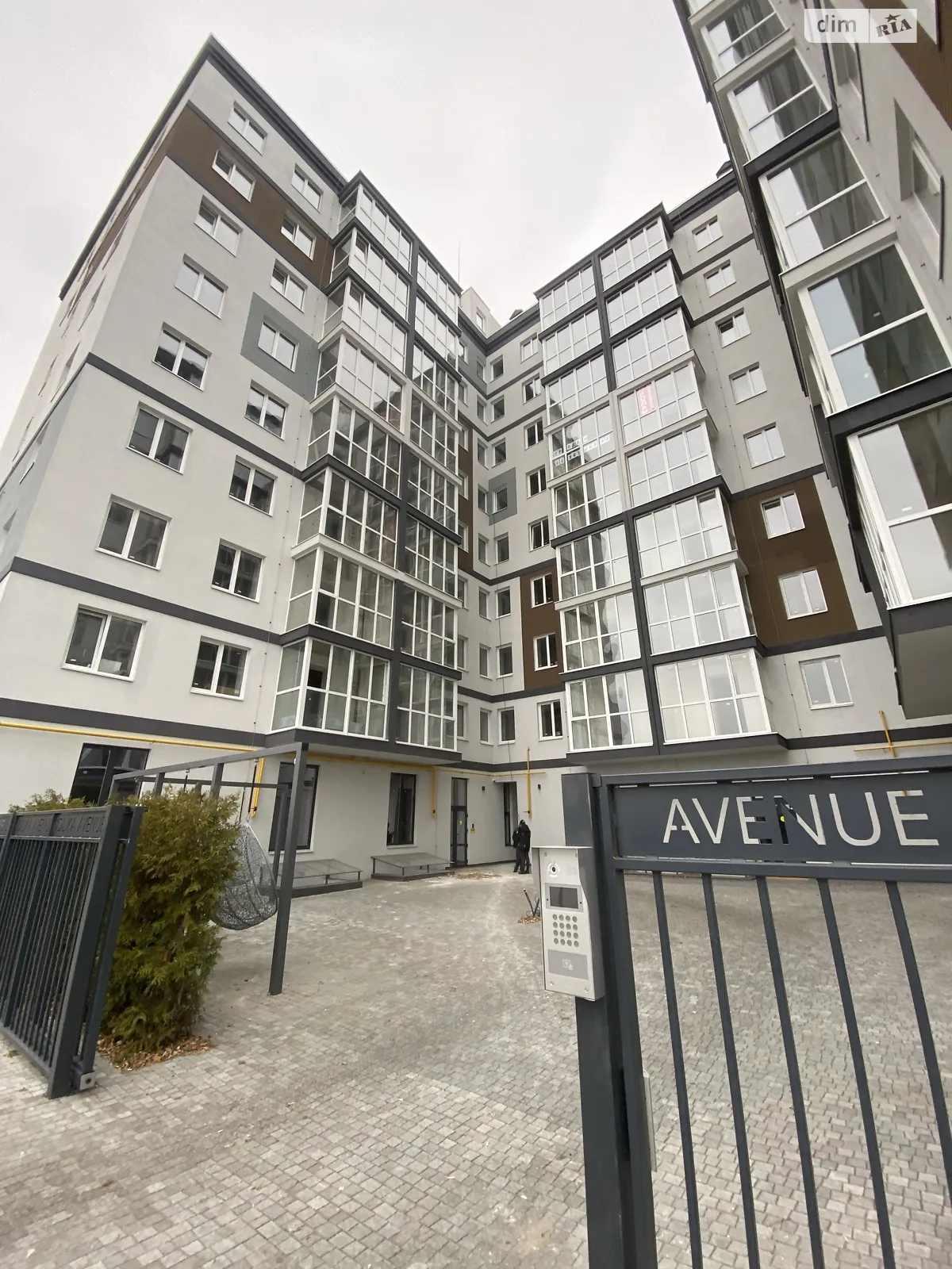 Продається 1-кімнатна квартира 41 кв. м у Бучі, вул. Бориса Гмирі, 7 - фото 1