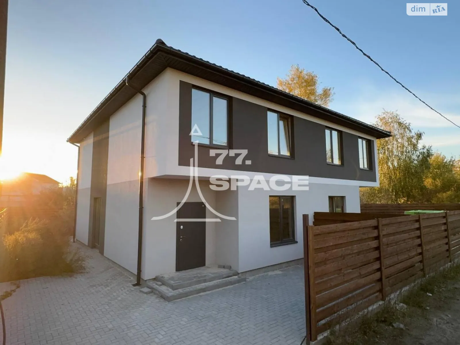 Продається частина будинку 140 кв. м з балконом, цена: 83000 $ - фото 1
